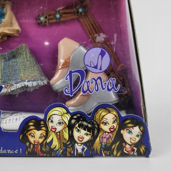 Bratz Flash 'N' Dash DANA Fashion Pack VINTAGE 2003 NEW BOX by MGA - Picture 5 of 5